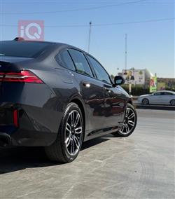 بی ئێم دەبڵیو سیریەس 5